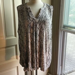 Plus size flowing loose fit sleeveless top